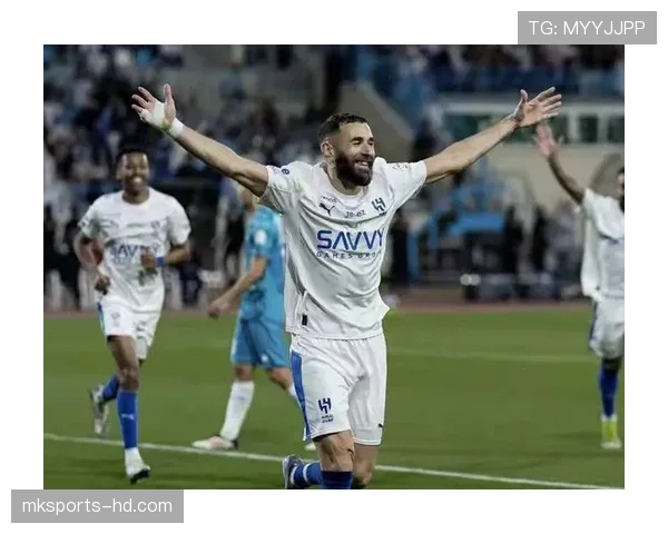 本泽马与苏亚雷斯巅峰期进攻效率与风格差异解析